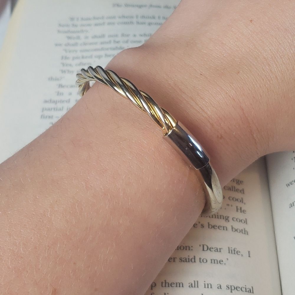 ‎Bangle Wire Bracelet - Picture 3 of 4
